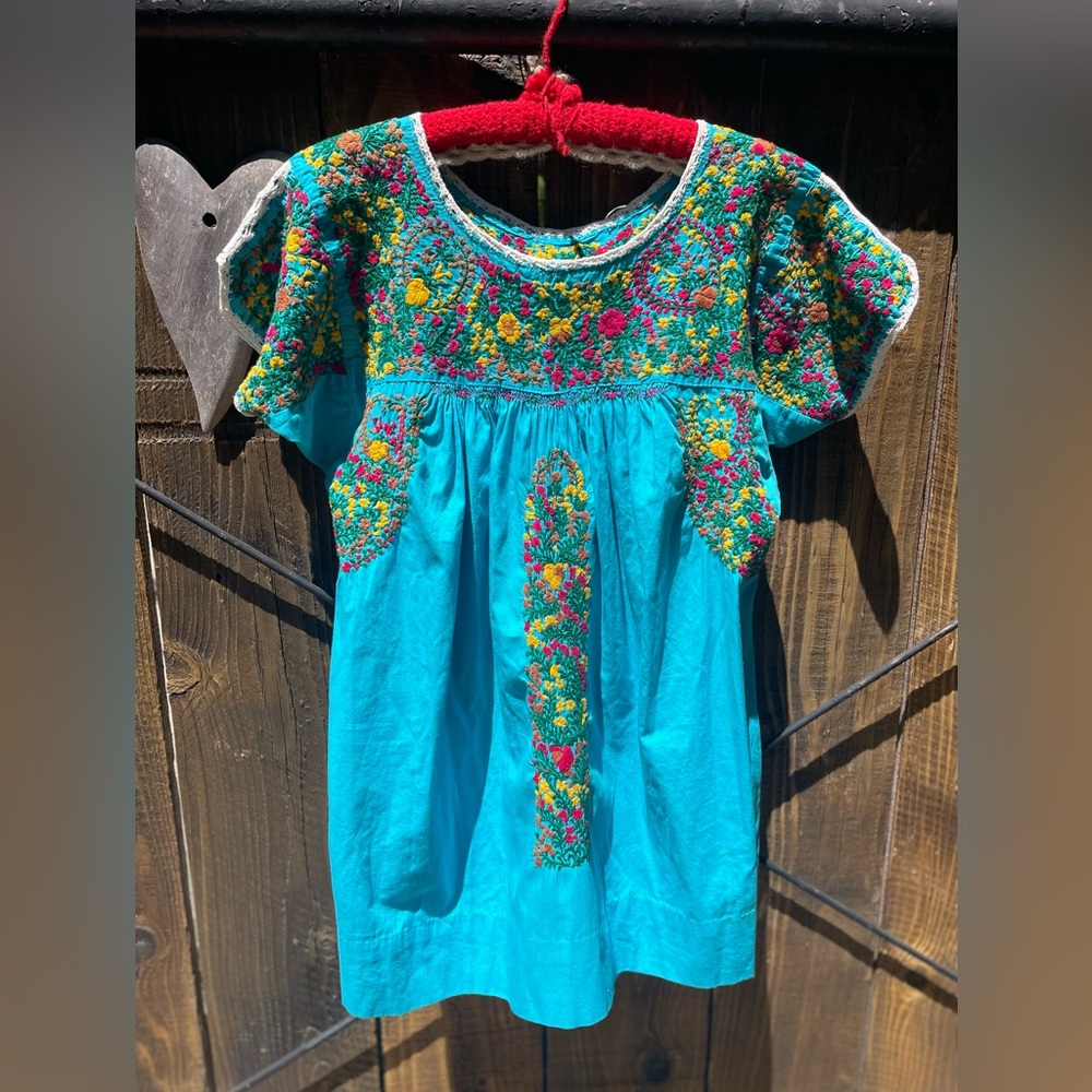 VINTAGE ORIGINAL MEXICAN hand embroidered tunic
